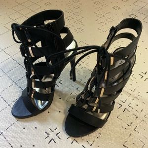 STEVE MADDEN BLACK CHARLOT HERLS 8 1/2
